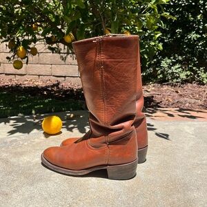 FRYE Vintage Pull-On Leather Campus Boots